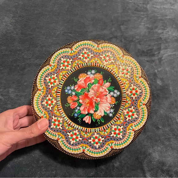 Floral persian Decorative cookie container - Picture 2 of 8